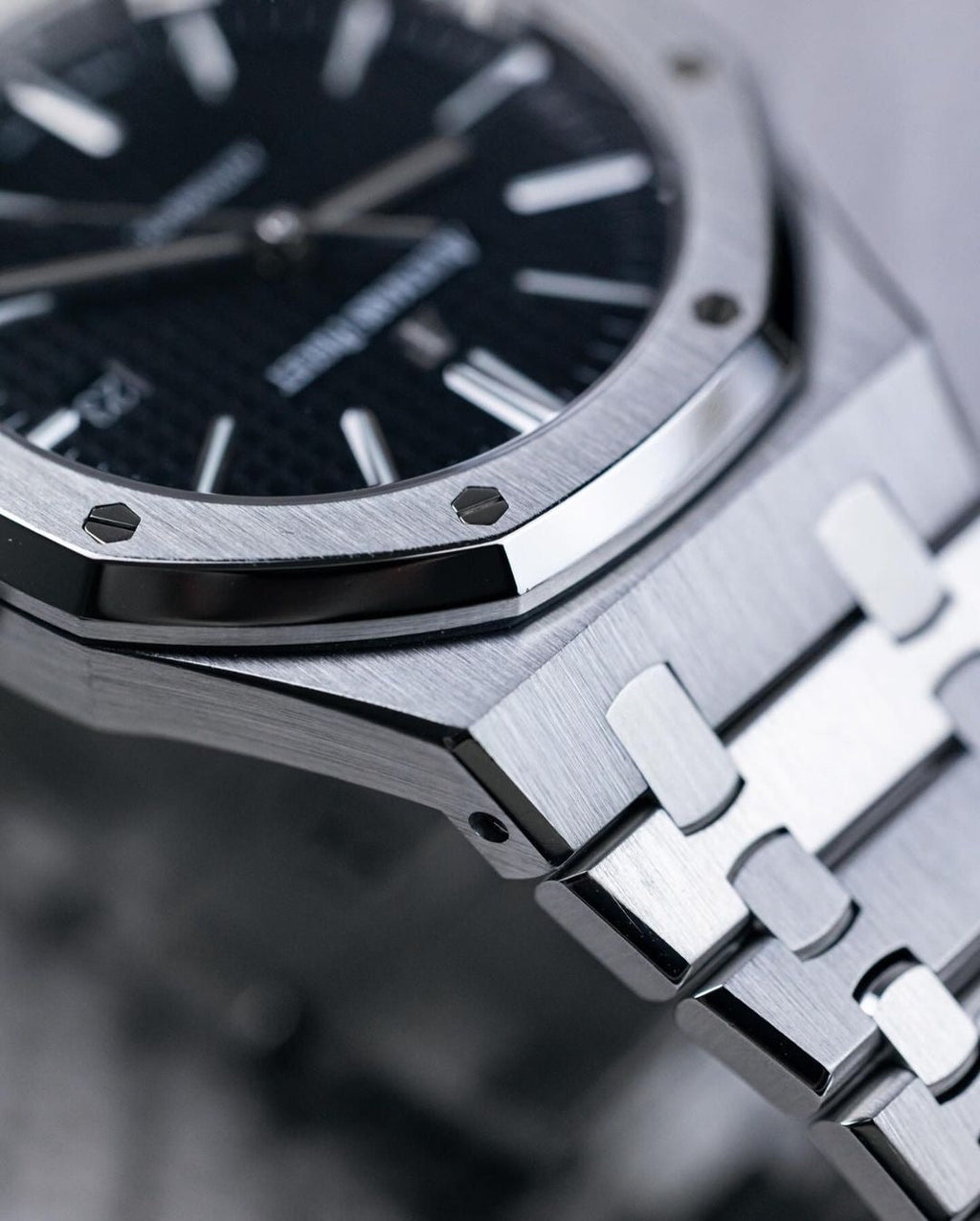 Audemars Piguet AP Royal Oak Silver Black Metal